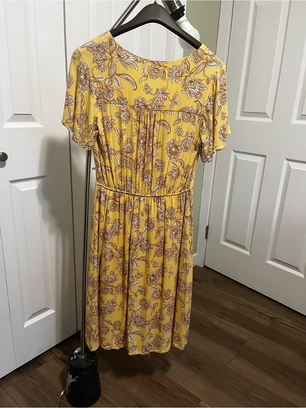 Monteau Yellow Floral Short Sleeve Midi Dress